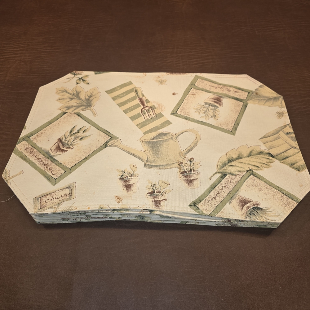Pfaltzgraff Naturewood Vinyl Placemats